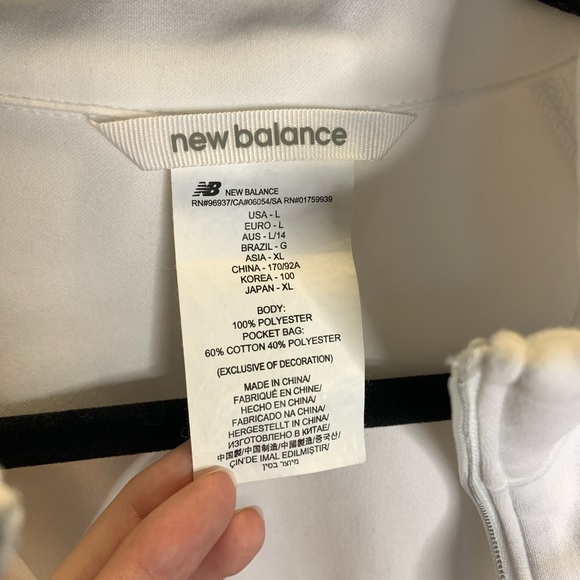 New Balance White and Gray Logo Stripe Long Sleeve Half Zip Pullover Top L - Picture 9 of 14